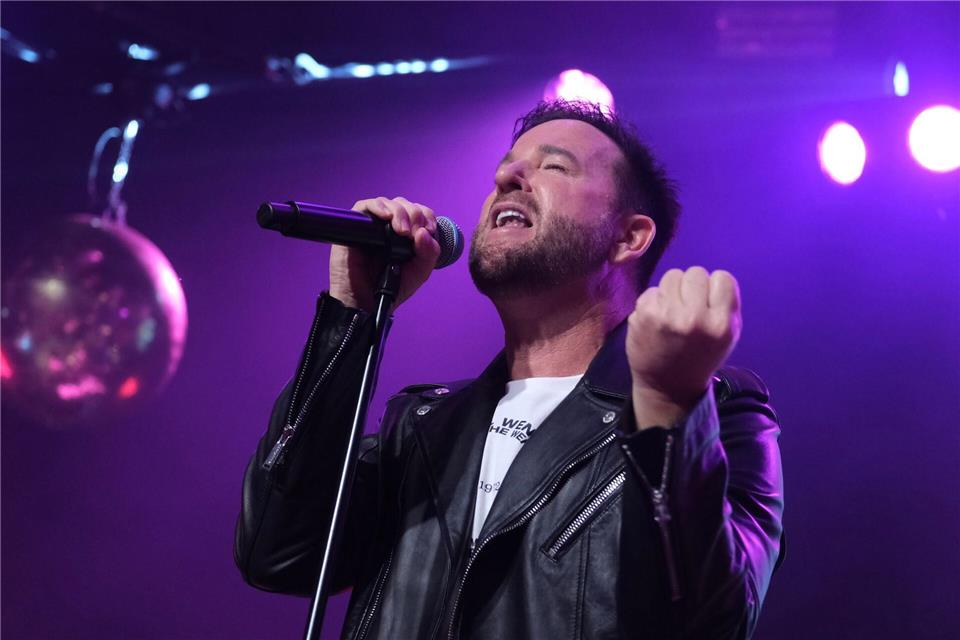 Michael Wendler, hier bei einem Auftritt in Leipzig, gilt offiziell als vorbestraft. (Archivbild)Sebastian Willnow/dpa