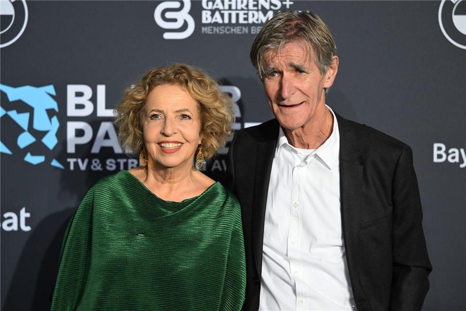 Michaela May (l) ist mit dem Regisseur Bernd Schadewald (r) verheiratet. (Archivbild) Felix Hörhager/dpa