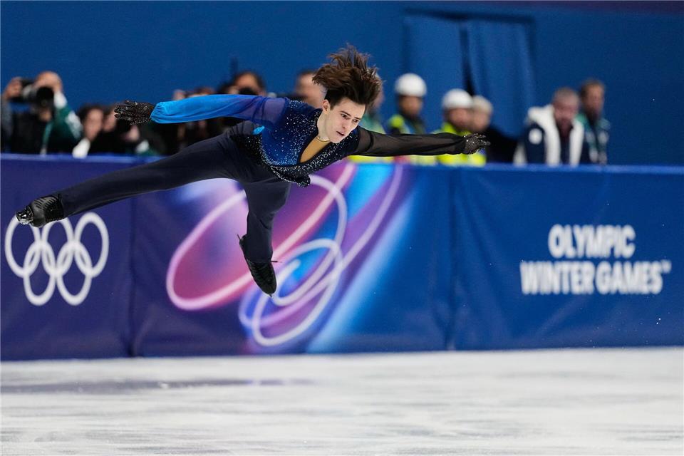 Michail Schaidorow gewinnt sensationell Gold.Natacha Pisarenko/AP/dpa