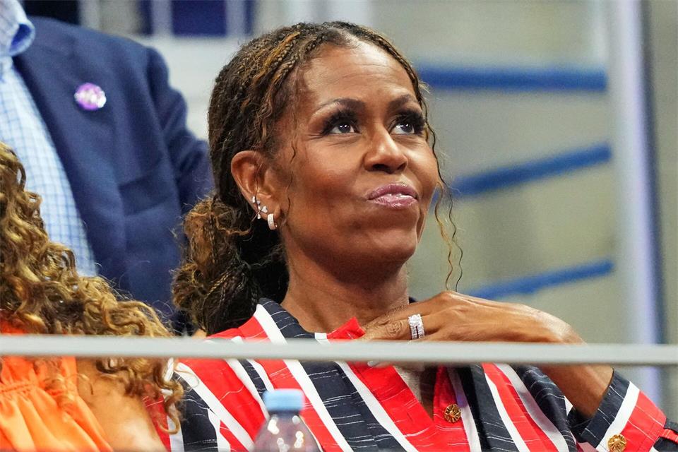 Michelle Obama verfolgte beide Halbfinals aus der ersten Reihe. Yuki Iwamura/AP/dpa