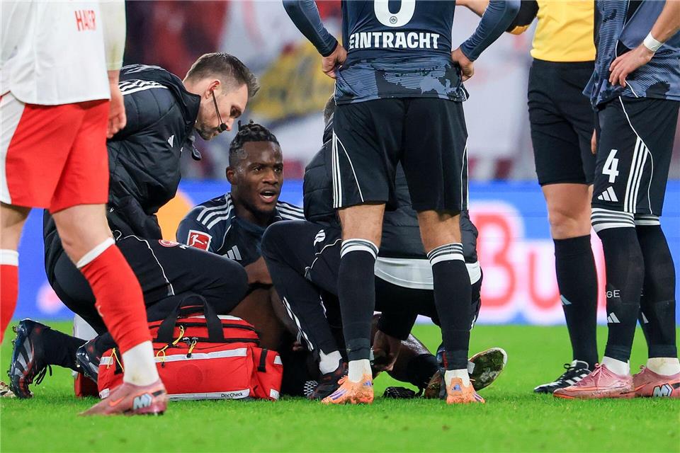 Michy Batshuayi steht Eintracht Frankfurt für längere Zeit nicht zur Verfügung.Jan Woitas/dpa