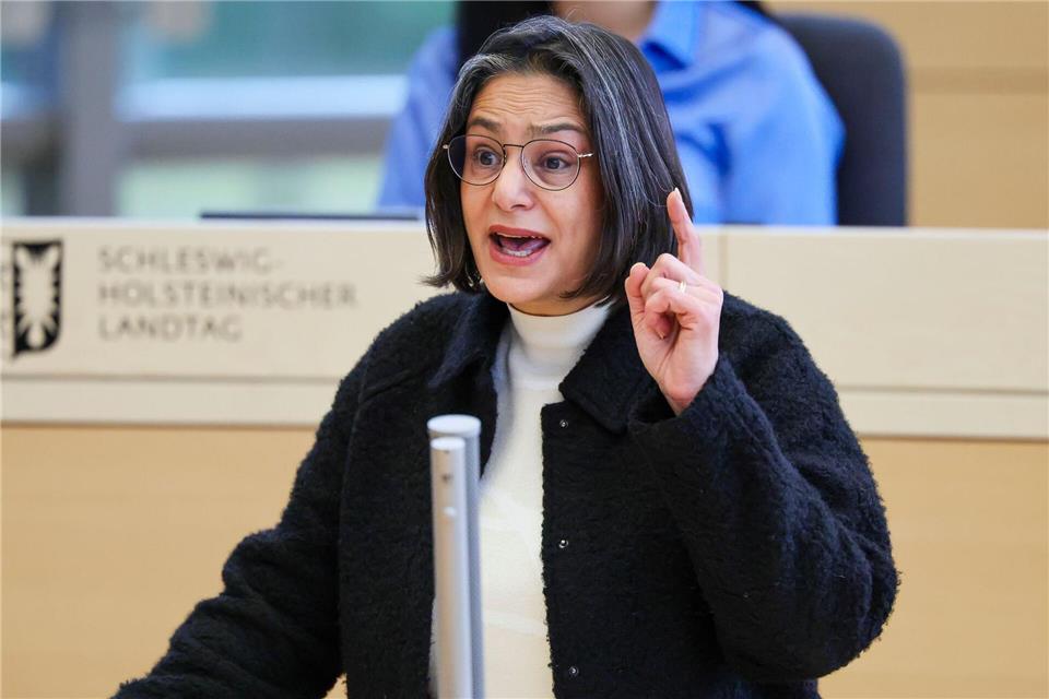 Midyatli wirft Schwarz-Grün einen Bildungsabbau vor.Frank Molter/dpa