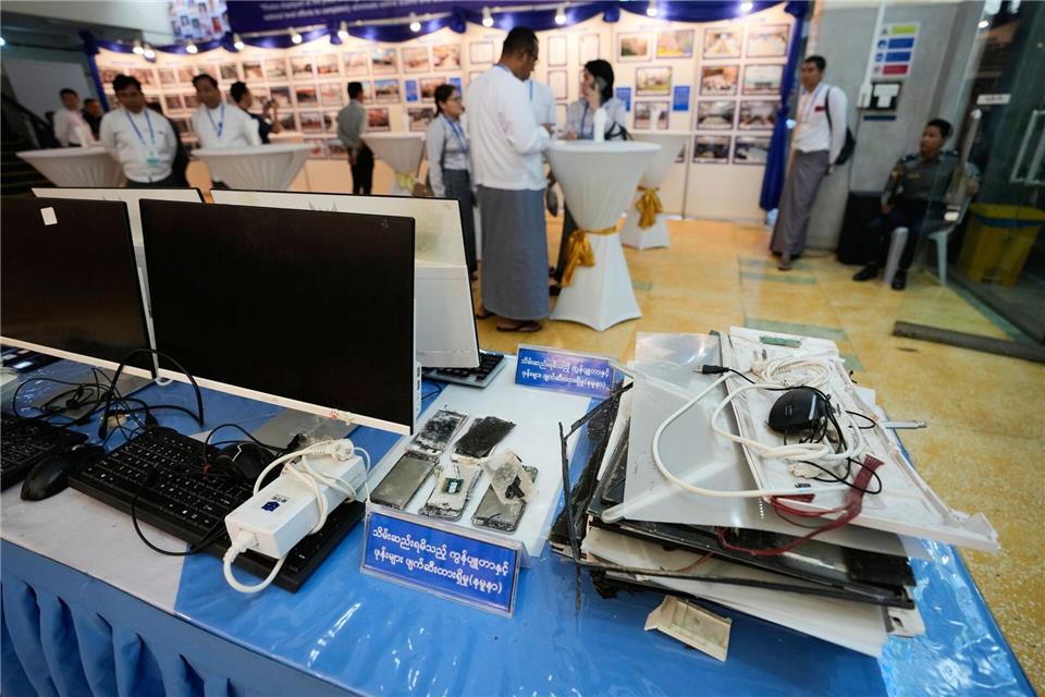 Migranten werden zu Online-Betrug gezwungen. (Archivbild)Thein Zaw/AP/dpa