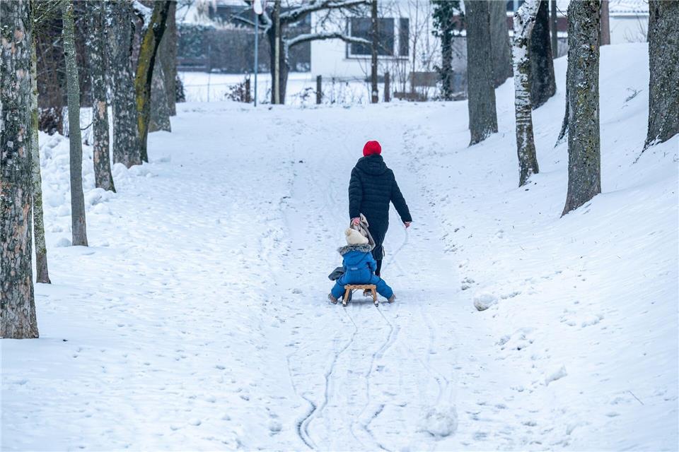 Milde Luft bringt am Mittwoch Entspannung bei der Wetterlage. (Symbolbild)Armin Weigel/dpa