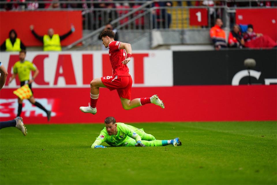 Milos Lukovic traf bei seinem FCK-Debüt.Thomas Frey/dpa