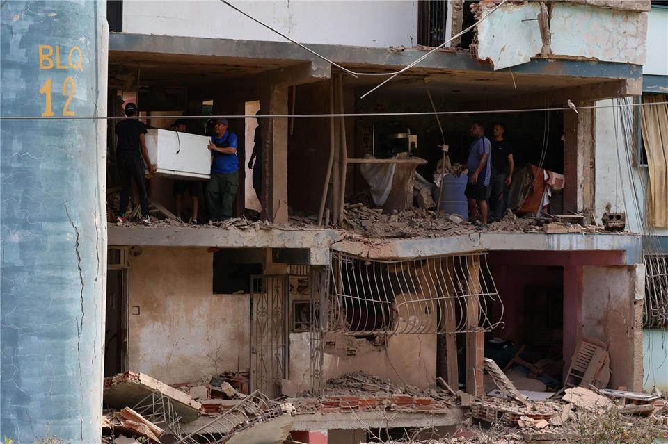 Mindestens 100 Menschen wurden laut Caracas bei dem US-Angriff getötet, auch Wohnungen wurden zerstört. (Archivbild)Javier Campos/dpa