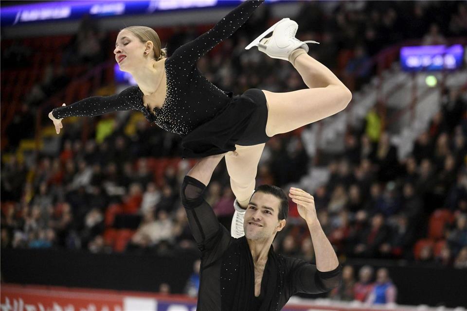 Minerva Hase (oben) und Nikita Volodin haben den Grand Prix in Finnland für sich entschieden.Vesa Moilanen/Lehtikuva/dpa