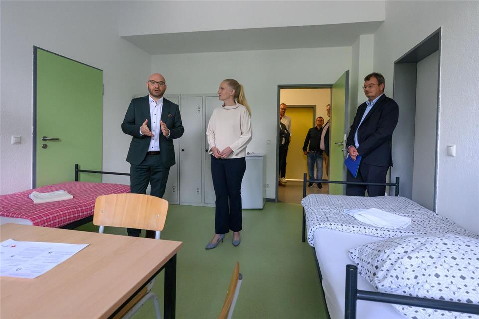 Minister Wilke will Migranten die Möglichkeit geben, ihre Bleibeperspektive aktiv zu verbessern. Patrick Pleul/dpa