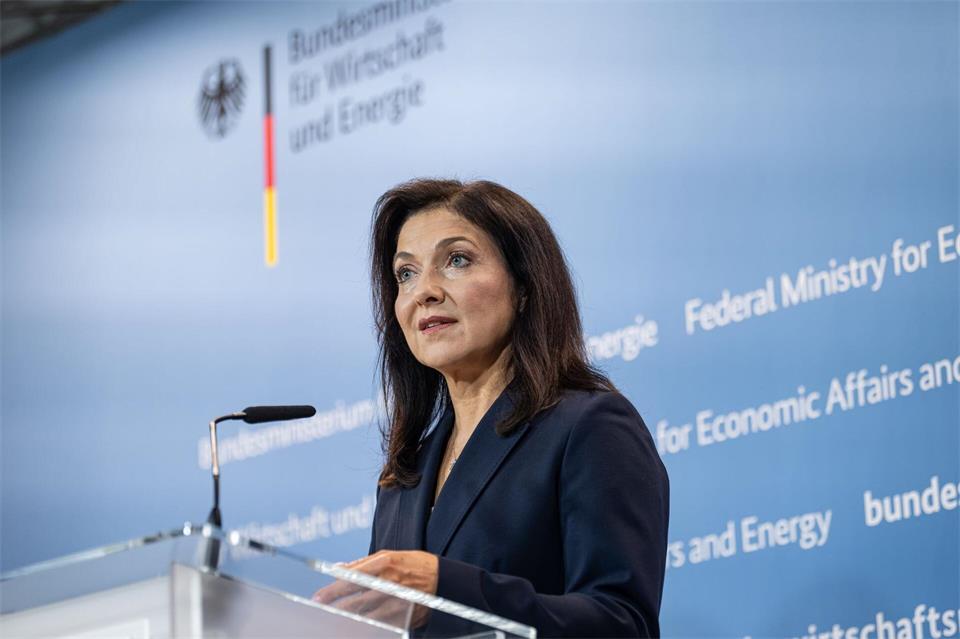 Ministerin Reiche musste eine gesundheitliche Pause einlegen. (Archivbild)Fabian Sommer/dpa