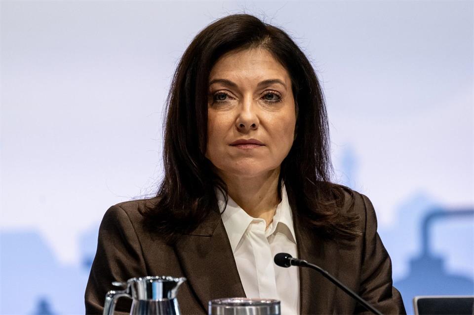 Ministerin Reiche will Raffinerien sichern.Fabian Sommer/dpa