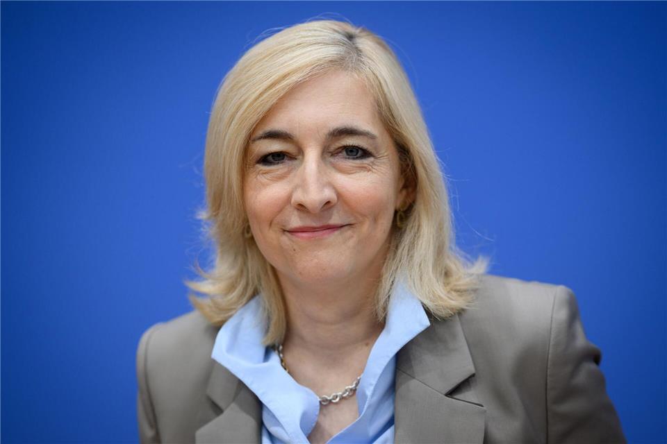 Ministerin will Angebot der Apotheken ausweiten. (Archivbild)Bernd von Jutrczenka/dpa