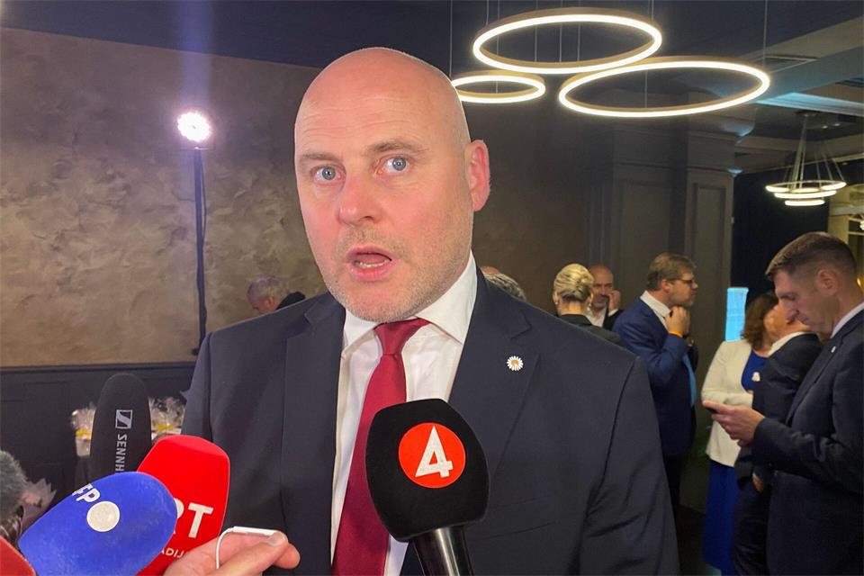 Ministerpräsident Kulbergs hat mit seinem Bündnis die Wahl in Lettland klar gewonnen.Alexander Welscher/dpa