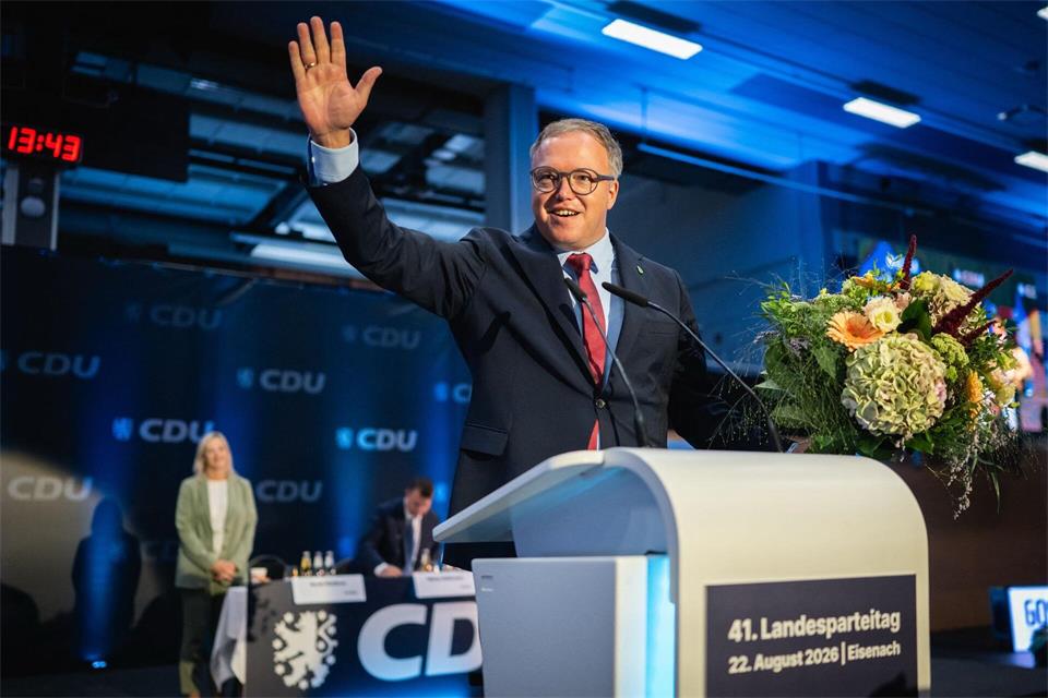 Ministerpräsident Mario Voigt bleibt CDU-Landeschef.Jacob Schröter/dpa
