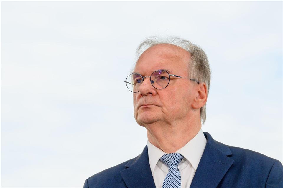Ministerpräsident Reiner Haseloff (CDU) setzt auf eine schnelle Umsetzung der Infrastrukturprojekte. (Archivbild)Klaus-Dietmar Gabbert/dpa