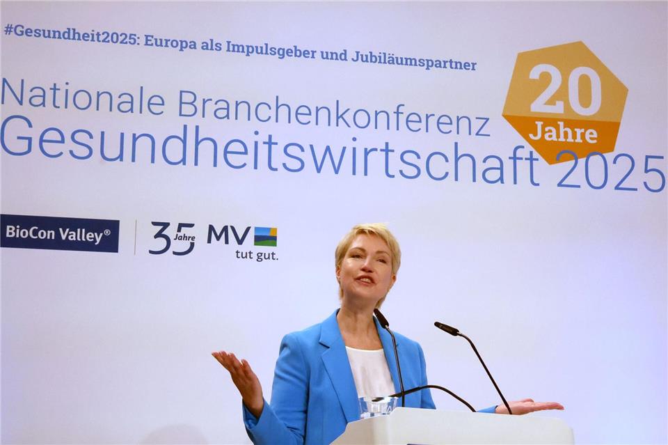 Ministerpräsidentin Schwesig eröffnet die 20. Nationale Branchenkonferenz Gesundheitswirtschaft.  Bernd W�stneck/dpa