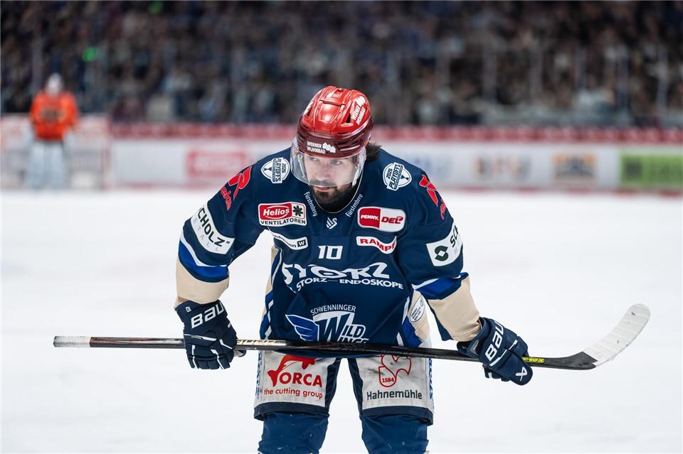 Mirko Höfflin bleibt bei den Wild Wings. (Archivbild)Silas Stein/dpa