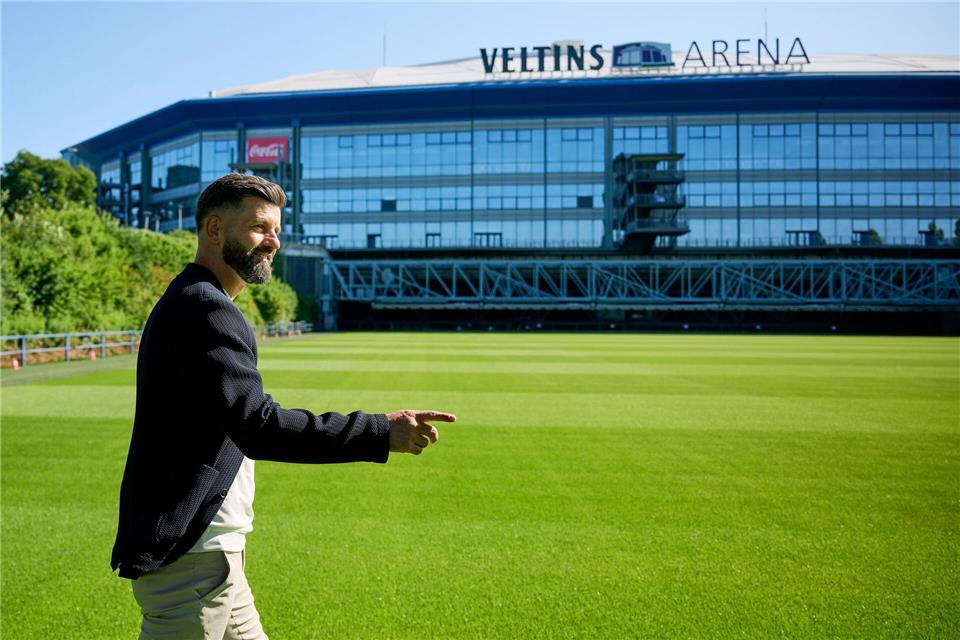 Miron Muslic schickte seine Spieler erstmals auf den Trainingsplatz.Bernd Thissen/dpa