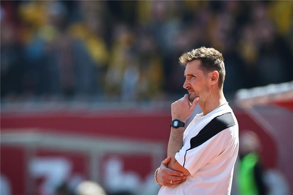 Miroslav Klose erwartet von seiner Mannschaft wieder ein Erfolgserlebnis. (Archivbild)Daniel Karmann/dpa