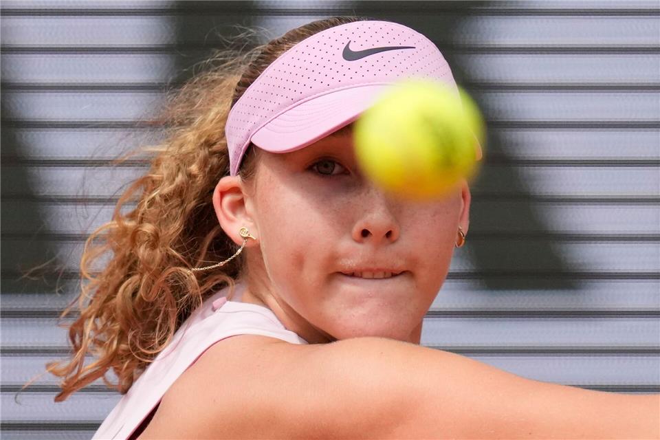 Mirra Andrejewa, hier auf dem Weg zu ihrem French-Open-Triumph, scheidet in Bad Homburg früh aus. (Archivbild)Christophe Ena/AP/dpa