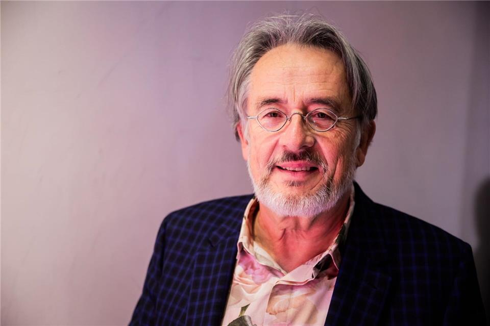 Mit 66 Jahren, da fängt das Leben an: Gert Scobel bleibt auch als Rentner aktiv bei Youtube. (Archivbild)Christoph Soeder/dpa