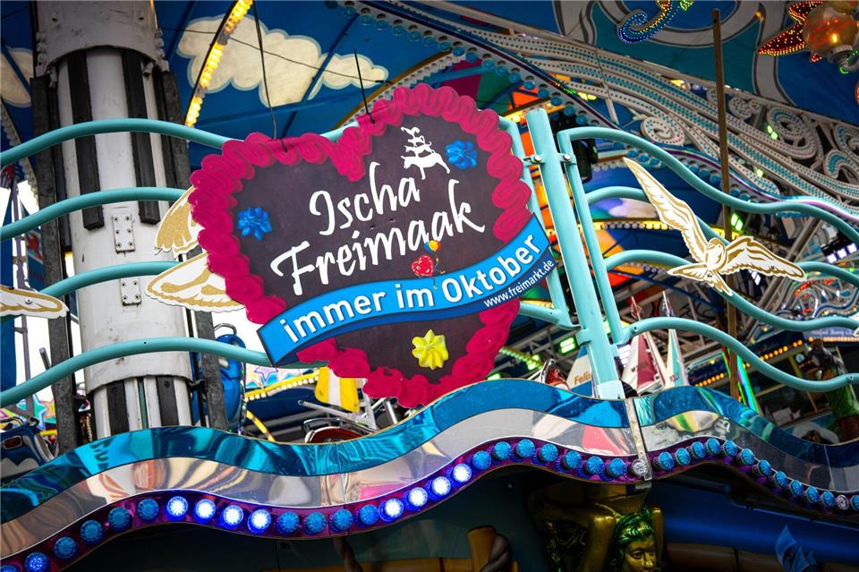 Mit Böllerschüssen und einem dreifachen „Ischa Freimaak“ beginnt am Freitag wieder der Bremer Freimarkt.Sina Schuldt/dpa