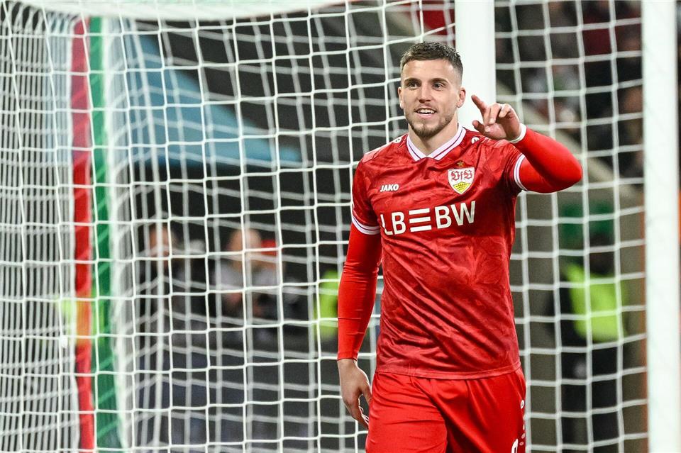 Mit Bosniens Nationalteam für die WM qualifiziert: VfB-Profi Ermedin Demirovic. (Archivbild)Harry Langer/dpa