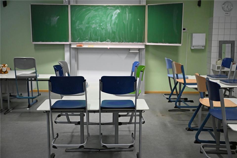 Mit Hilfe einer App sollen Schulen künftig sauberer werden. (Archivbild)Michael Brandt/dpa