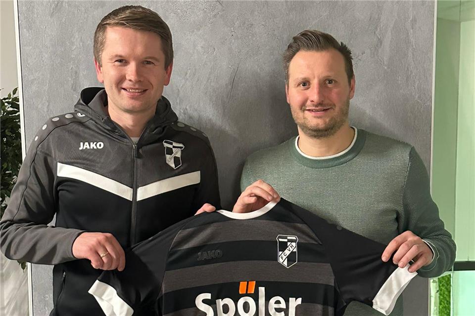 Mit Pascal Herzog (rechts) präsentierte Heidens Sportlicher Leiter Tobias Terlau gestern Abend den neuen Interimstrainer für den Rest der Saison 2025/2026.