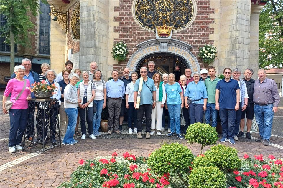 Mit dabei waren bei der traditionellen Pilgertour 27 Teilnehmer im Alter von 32 bis über 80 Jahren.