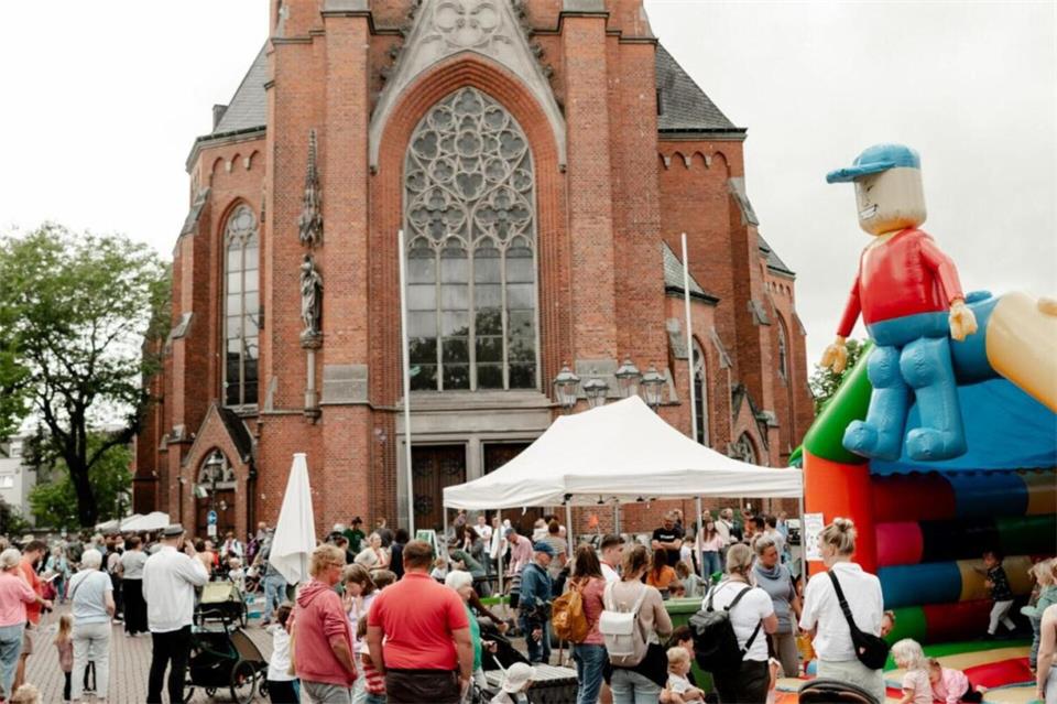 Mit dem Fördertopf sollen in den Jahren des Innenstadt-Umbaus Initiativen, Vereine und andere Organisationen unterstützt werden, die die Innenstadt beleben.