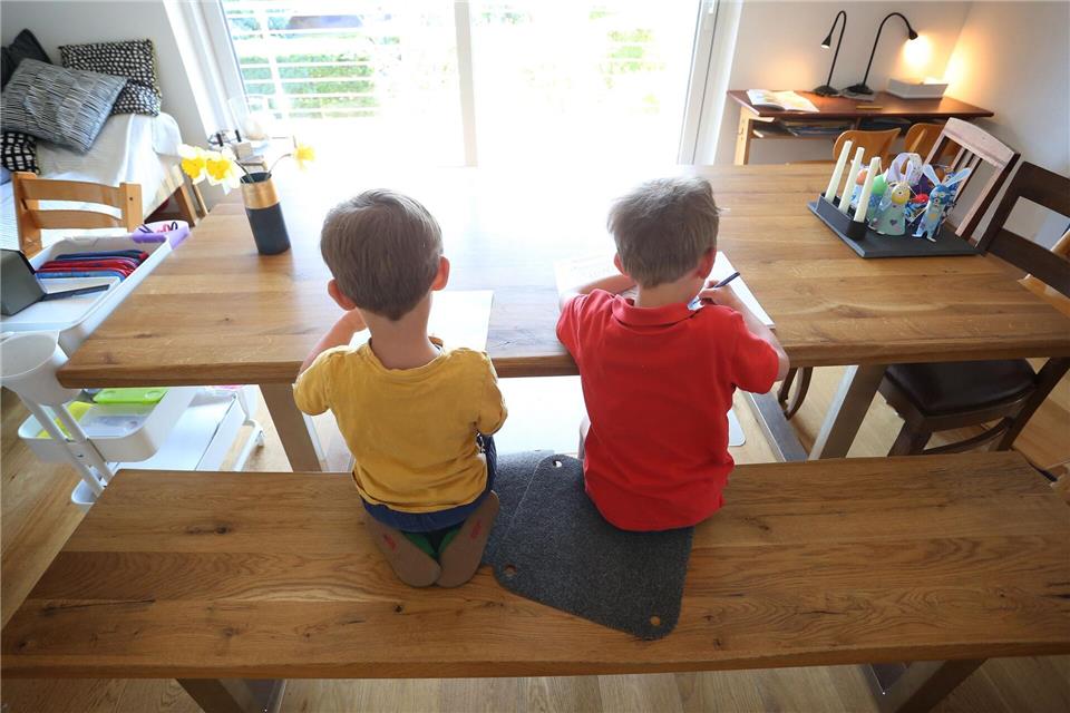 Mit dem Jahreswechsel ändern sich die Bedarfssätze für Trennungskinder. (Symbolbild)Karl-Josef Hildenbrand/dpa