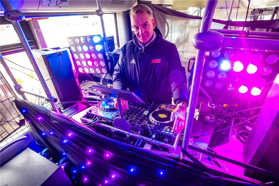 Mit dem Konzept hat der Verein Mobiler Jugendklub das Sozialministerium überzeugt. Das fördert das Projekt mit fast 50.000 Euro.Jens Büttner/dpa