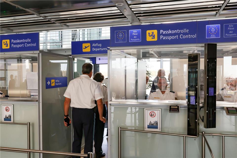 Mit dem Nürnberger Flughafen ist nun nach München und Memmingen auch der dritte internationale Airport in Bayern an das neue Ein- und Ausreise-Erfassungssystem angeschlossen. Daniel Löb/dpa