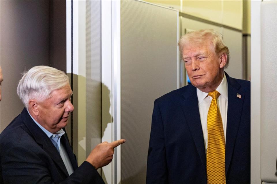 Mit dem US-Präsidenten verband Graham eine langjährige Freundschaft. (Archivbild)Alex Brandon/AP/dpa