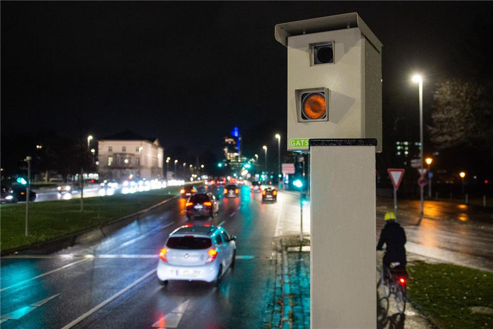 Mit der Aktion will die Polizei zeigen, dass sie Hinweise aus der Bevölkerung ernst nimmt. (Symbolbild)Lucas Bäuml/dpa