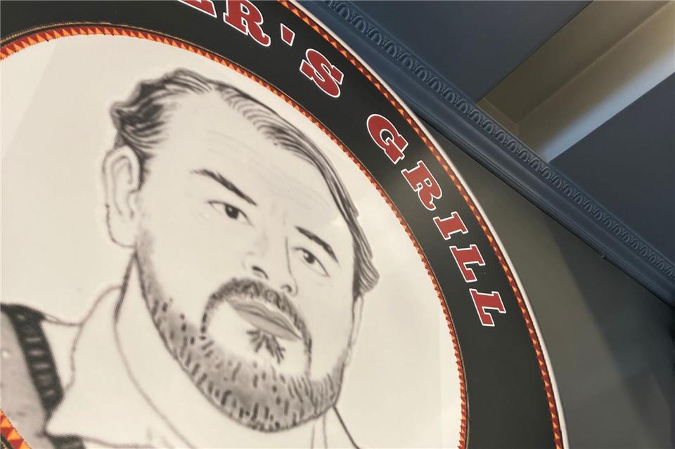 Mit der Currywurst-Bude hat Förster in Kenia seinem verstorbenen Opa ein kulinarisches Denkmal gesetzt.Eva Krafczyk/dpa