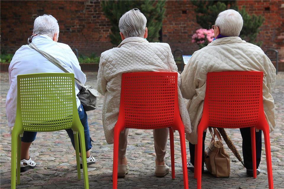 Mit der Mütterrente III fällt der Unterschied zwischen Kindern, die vor und nach 1992 geboren wurden, bei der Anerkennung der Erziehungszeiten weg. (Symbolfoto)Jens Wolf/ZB/dpa