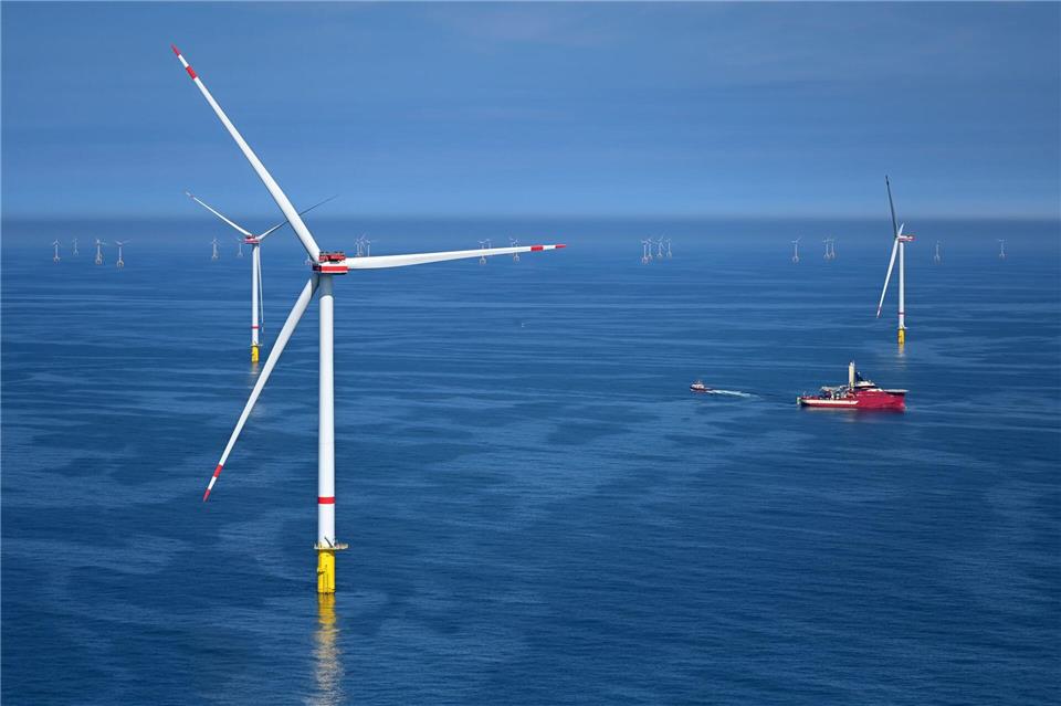 Mit der Pipeline soll mit Windenergie auf See produzierter Wasserstoff bis ans Festland transportiert werden. (Archivbild)Lars Penning/dpa