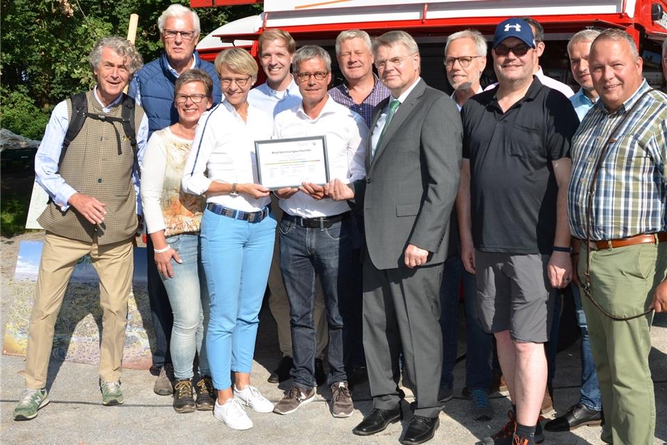 Mit der Übergabe der Anerkennungsurkunde ist der Naturpark offiziell erweitert worden.
