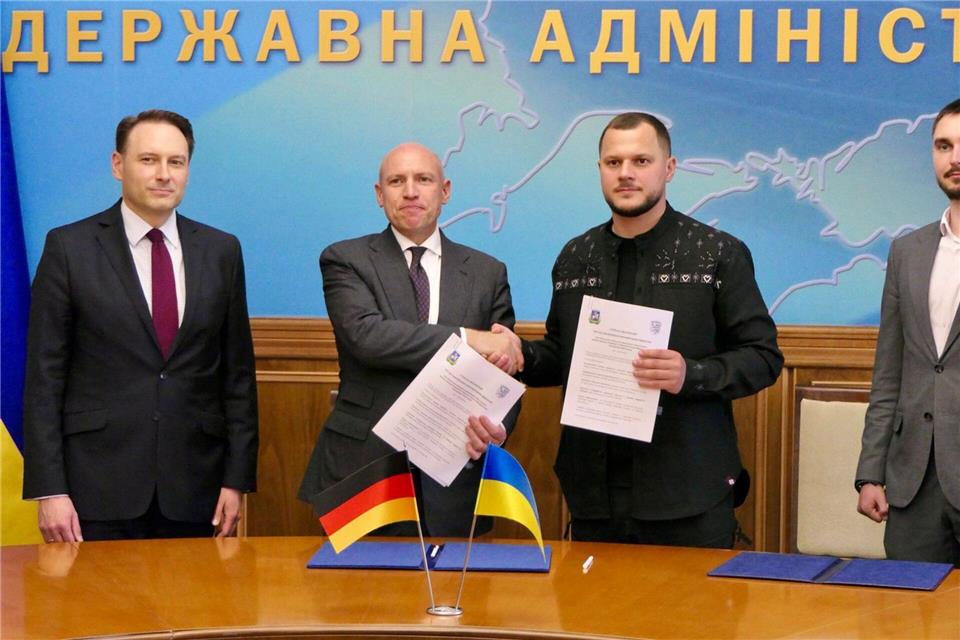 Mit der neuen Partnerschaft setzt Hessen ein Zeichen für die Ukraine.Barbara Kleeblatt/Hessische Staatskanzlei/dpa