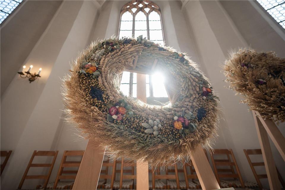 Mit einem Gottesdienst und einem Festumzug wurde am Sonntag in Hoyerswerda das Landeserntedankfest gefeiert. Paul Glaser/dpa