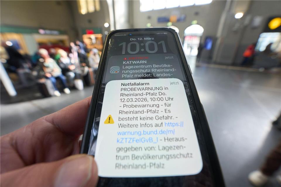 Mit einem Mix aus verschiedenen Warnmitteln wurde der Ernstfall geprobt. Thomas Frey/dpa