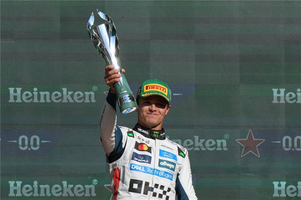 Pressestimmen zur Formel 1: „Norris lässt nur Krümel übrig“ Mit einem Punkt Vorsprung der neue WM-Führende: Lando Norris-Fernando Llano/AP/dpa