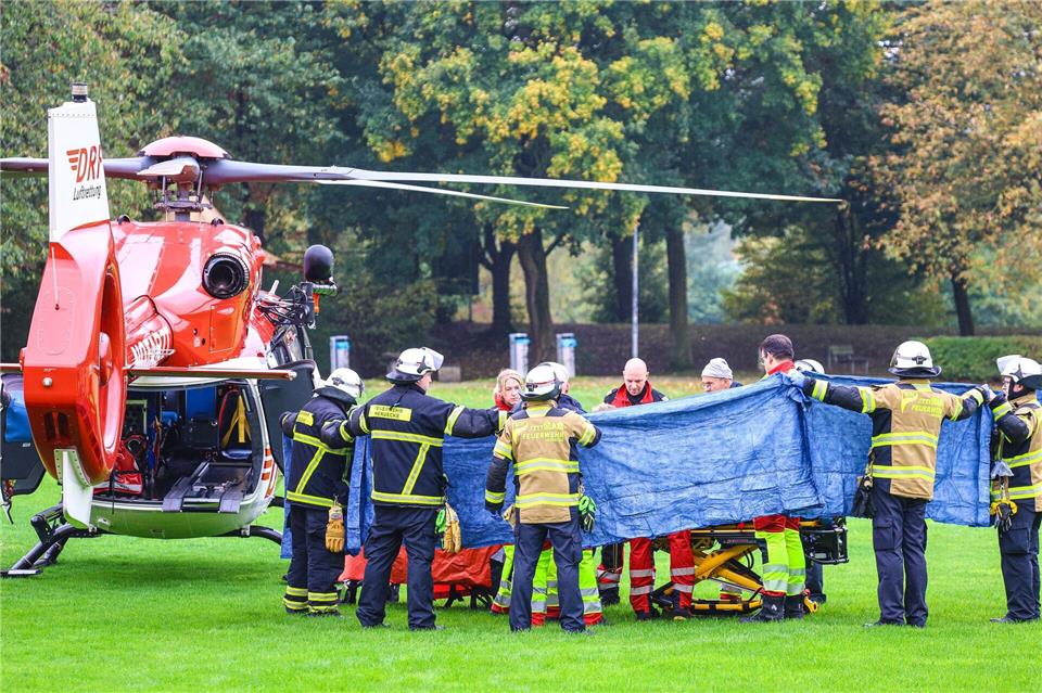 Mit einem Rettungshubschrauber war Iris Stalzer mit lebensgefährlichen Verletzungen in ein Krankenhaus geflogen worden. (Archivbild)Alex Talash/dpa