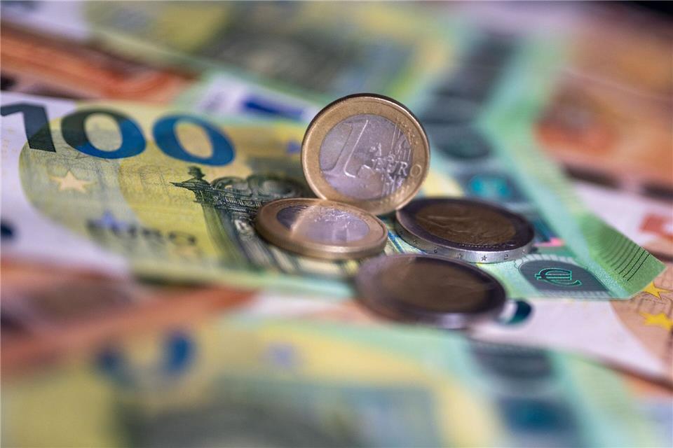 Mit einem bundesweiten Defizit von fast 32 Milliarden Euro hat sich die Haushaltskrise der Kommunen in Deutschland weiter verschärft. (Symbolbild)Monika Skolimowska/dpa