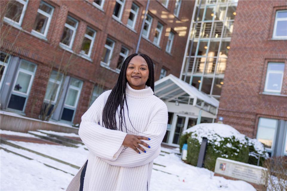 Mit einem neuen Vielfalts- und Diskriminierungsschutzgesetz wolle sie eine Schutzlücke schließen, sagt Sozialministerin Aminata Touré (Grüne). (Archivbild)Ulrich Perrey/dpa