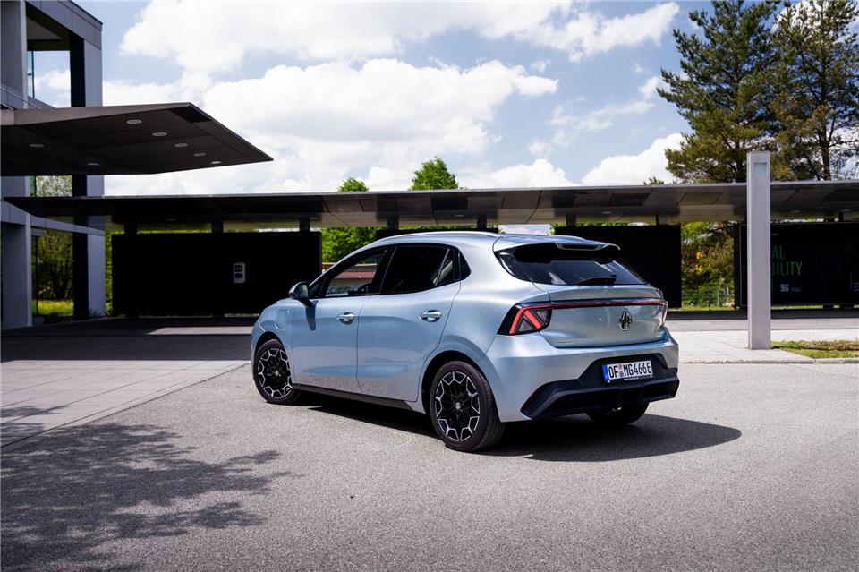 Mit einer Akkuladung kommt der MG im Normzyklus 325 oder 416 Kilometer weit. Beim Aufladen sind andere aber schneller.Marcus Werner/MG Motor Deutschland GmbH/dpa-tmn