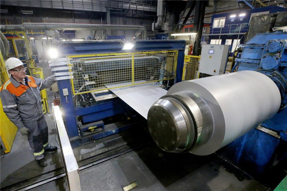 Mit einer vorübergehenden Stilllegung von zwei Elektrostahl-Werken reagiert Thyssenkrupp auf Billigimporte aus Asien. (Archivbild)Roland Weihrauch/dpa