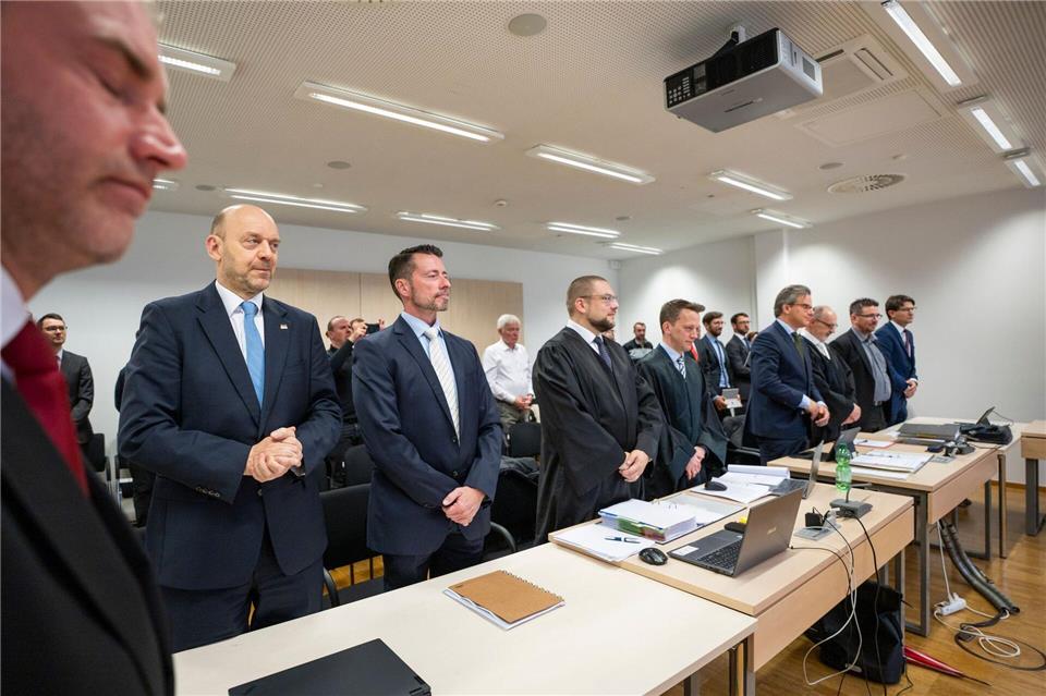 Mit einer zweiten Klage wehrte sich die AfD dagegen, dass das LfV die Entscheidung zur Einstufung öffentlich mitgeteilt hatte. (Archivbild)Andreas Arnold/dpa Pool/dpa