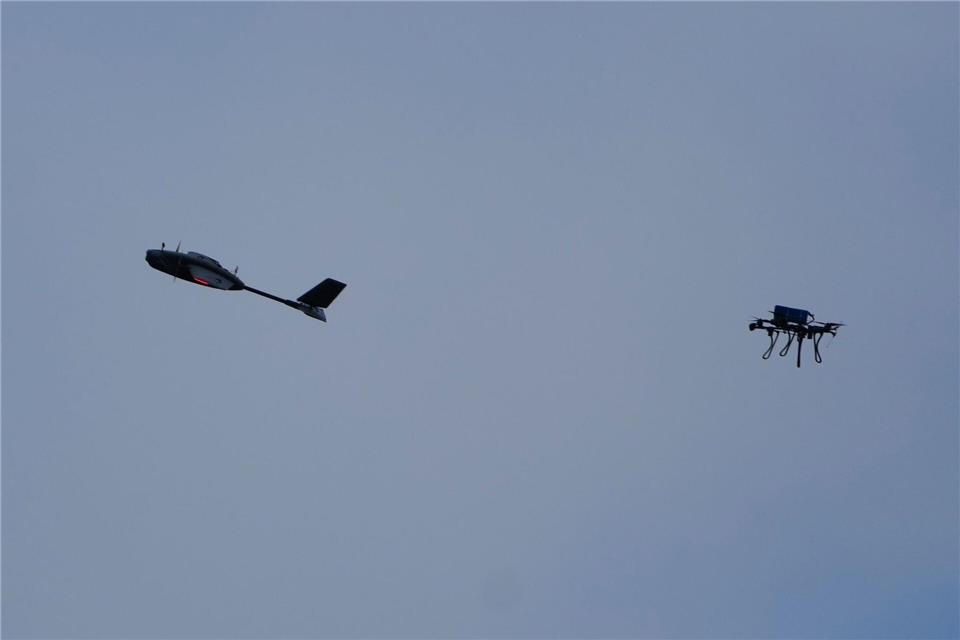 Mit ihren Drohnen versetzt die Ukraine der russischen Ölindustrie immer wieder schwere Schläge. (Archivbild)Efrem Lukatsky/AP/dpa